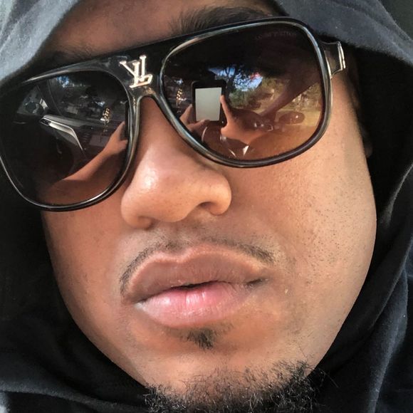 Meet your Posher, Marco - Picture 1 of 1